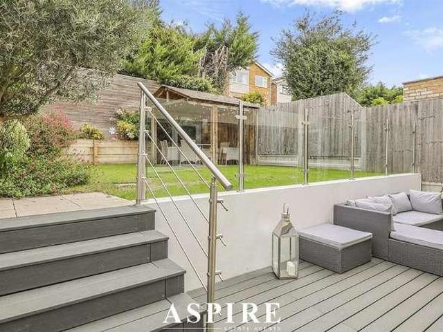 House for sale in South Benfleet, Essex