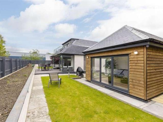House for sale in Bellsquarry, Dedridge