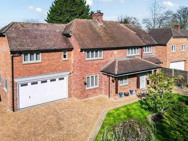 House for sale in Blackwater and Hawley, Hart
