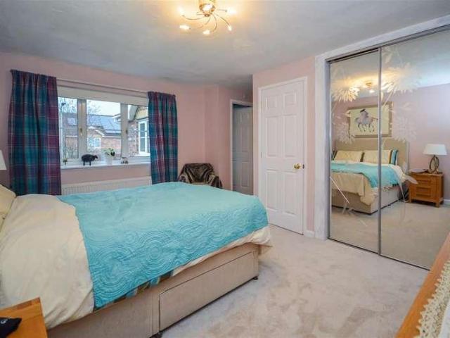House for sale in Normanton and Altofts, Old Snydale