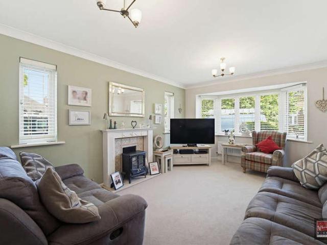 House for sale in Lower Halliford, Surrey