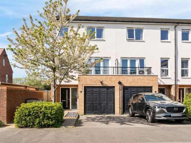 House for sale in Row Town, Surrey