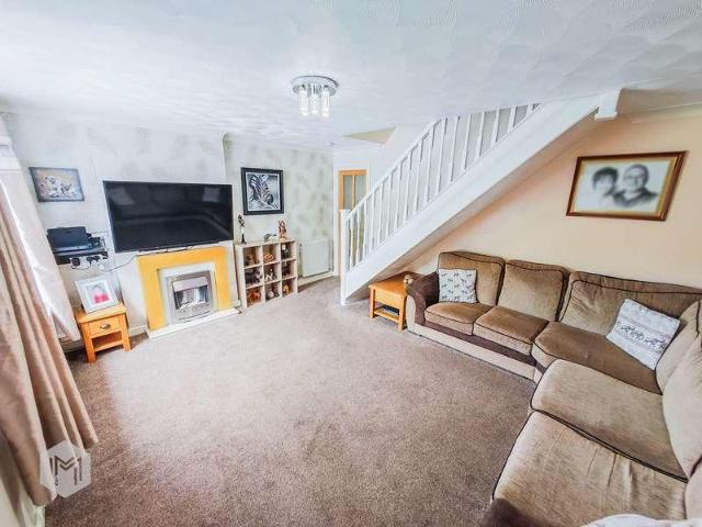 House for sale in Linnyshaw, Salford