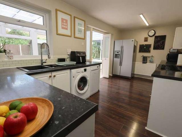 House for sale in East Clevedon, Clevedon