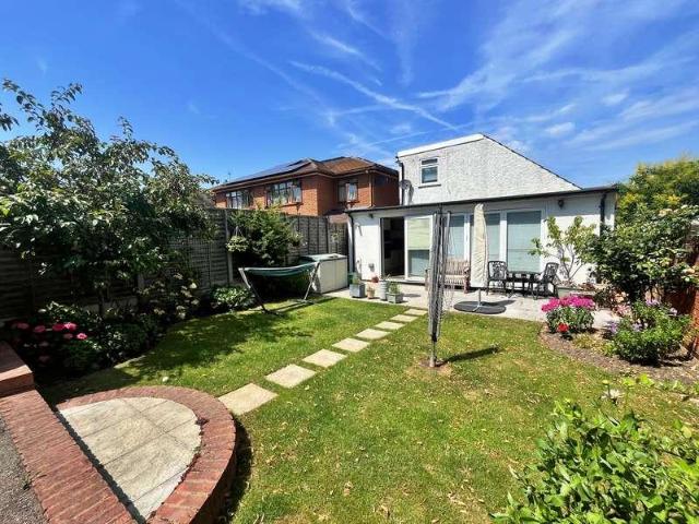 House for sale in London Borough of Ealing, Greenford