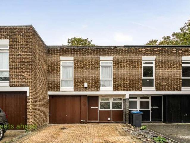 House for sale in London Borough of Croydon, Greater London