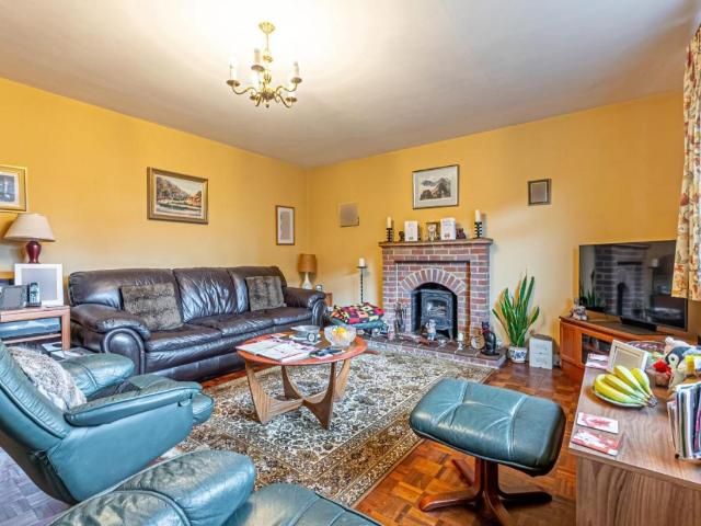 House for sale in Pouchen End, Hertfordshire