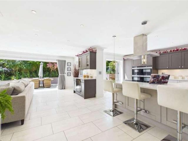House for sale in Pangbourne, West Berkshire