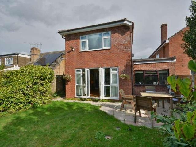 House for sale in Overslade, New Bilton