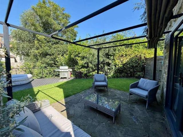 House for sale in Buxworth, Charlesworth
