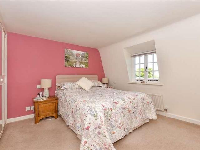 House for sale in Sandown Park, Kent
