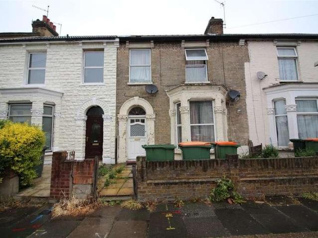 House for sale in Manor Park, Greater London