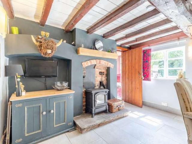 House for sale in Berkswich, Baswich