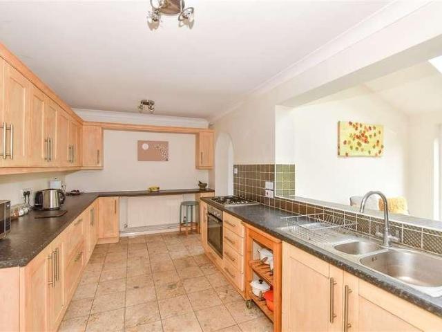 House for sale in The Bridge, Kent
