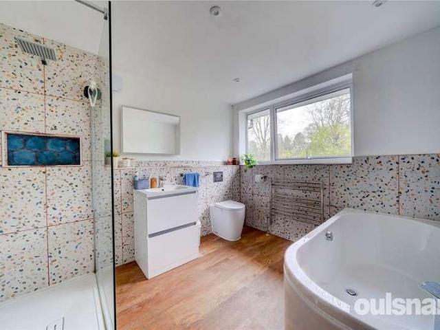 House for sale in Primsland, Crookhill