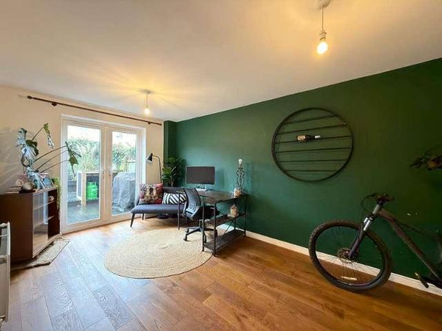 House for sale in Georgia, Greater Manchester