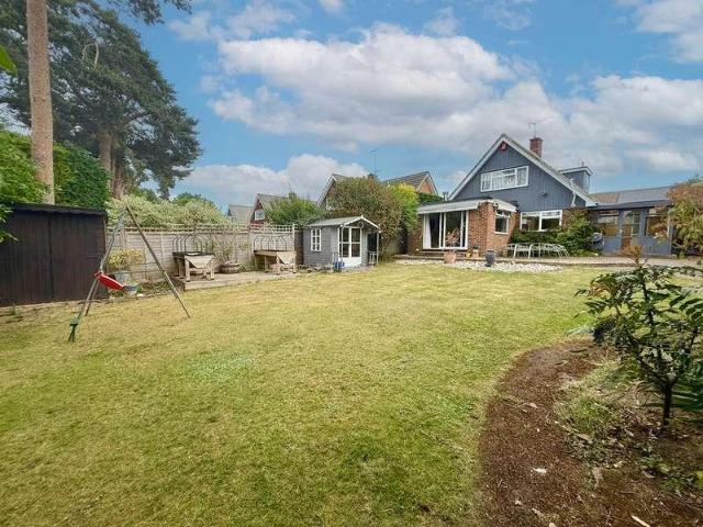 House for sale in Pouchen End, Hertfordshire