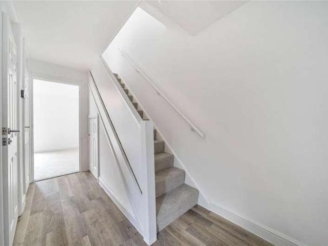 House for sale in Caldecott, Dromore