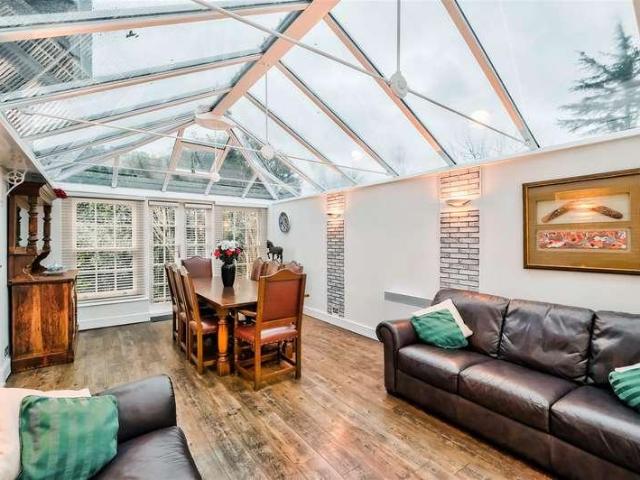 House for sale in Chigwell Row, Epping Forest