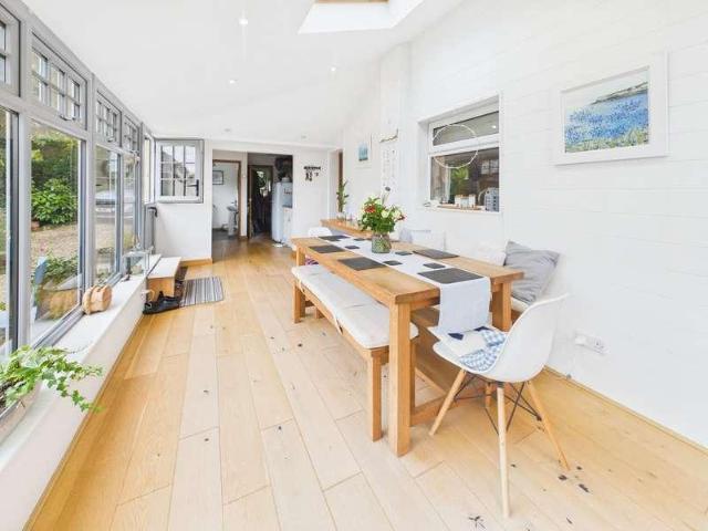House for sale in West Hill, Budlake