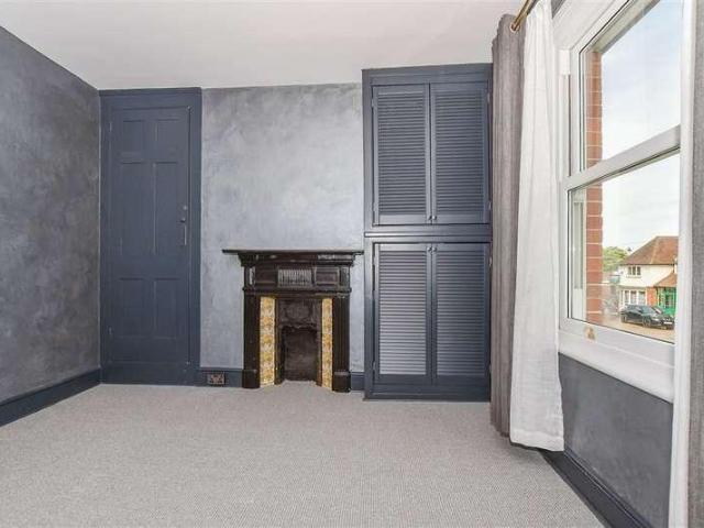 House for sale in Sandown Park, Kent