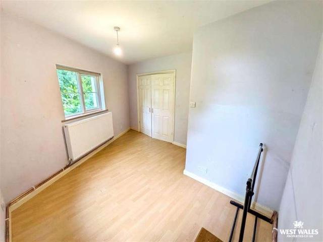 House for sale in Llansteffan