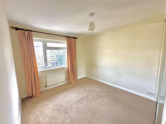 House for sale in South Croydon, Waddon