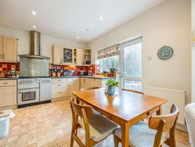 House for sale in Cutteslowe, Oxford