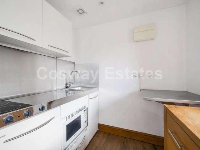 House for sale in The Hale, Greater London