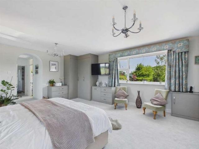 House for sale in Barnard's Green, Forthampton