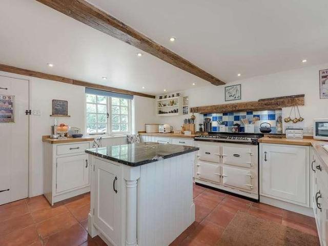 House for sale in Wigginton, Pouchen End