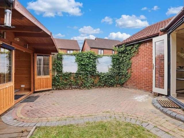 House for sale in Bletchley, Milton Keynes