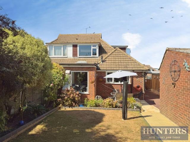 House for sale in Allington, Midway