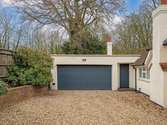 House for sale in Bisham