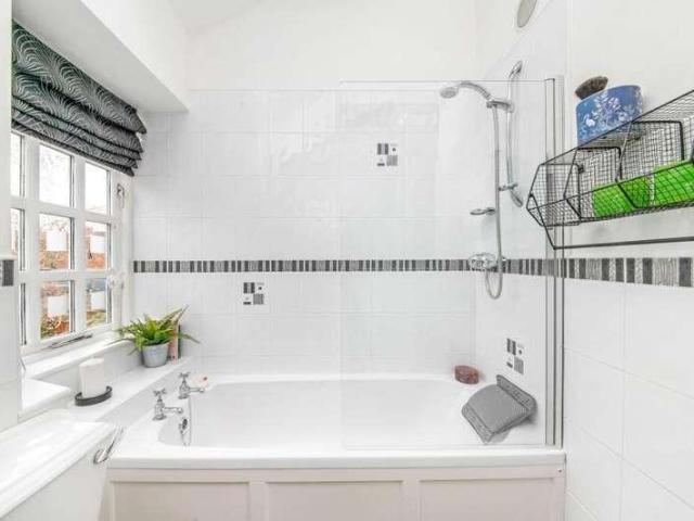 House for sale in Ossett, West Yorkshire