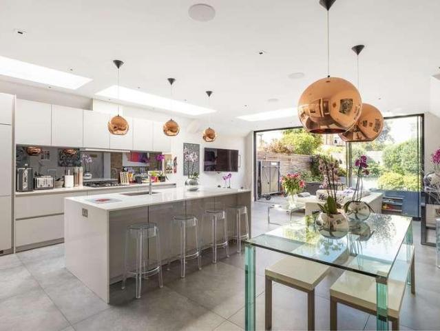 House for sale in Furzedown, Greater London