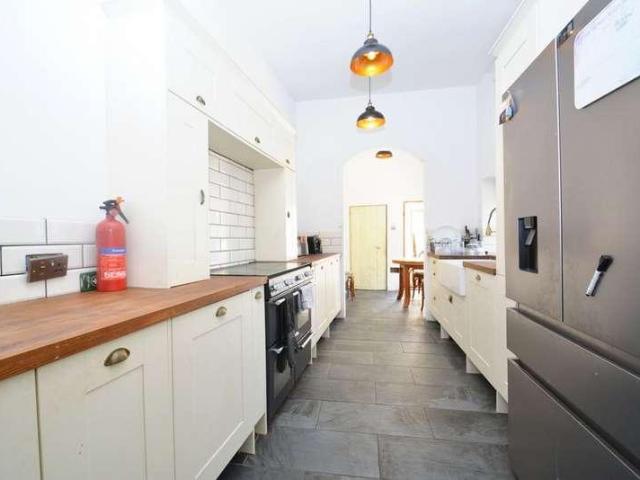 House for sale in Oad Street, Kent