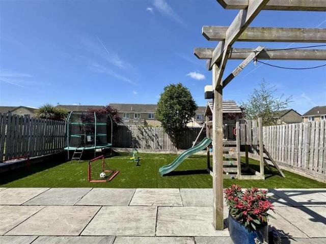 House for sale in Holmfirth, Larch House