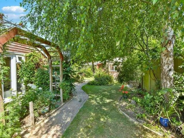 House for sale in Oad Street, Kent