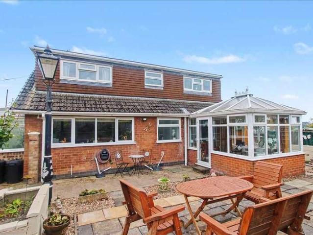 House for sale in Attenborough, East Midlands
