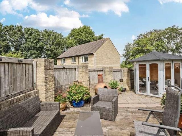 House for sale in Hallatrow