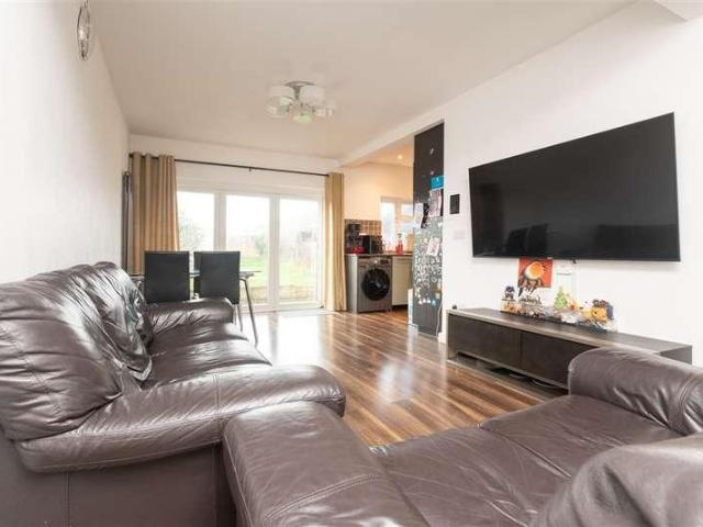 House for sale in Hornchurch, Greater London