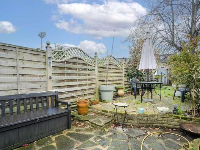 House for sale in Norbiton, Greater London