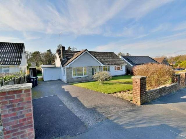 House for sale in Tricketts Cross, Ferndown