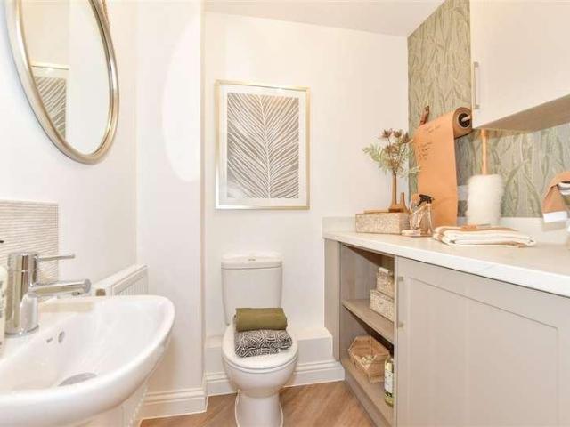House for sale in Mill Hill, Ash