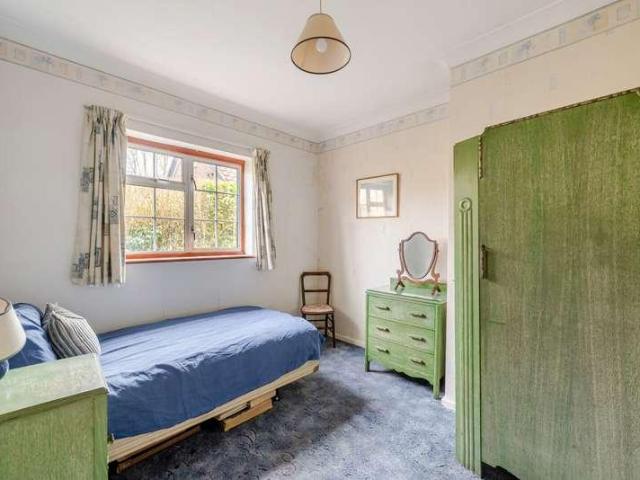 House for sale in Wanborough, Westborough