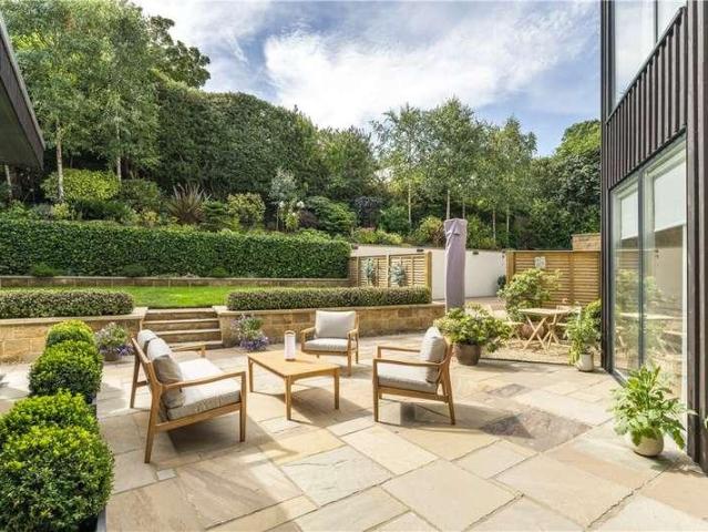 House for sale in Ben Rhydding, Ilkley