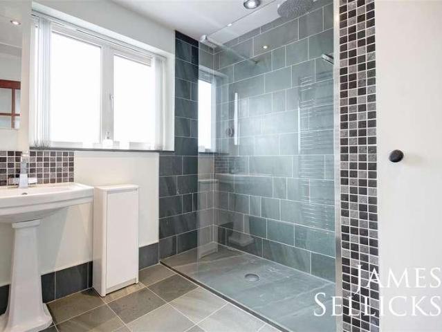 House for sale in Stanford On Avon, Leicestershire