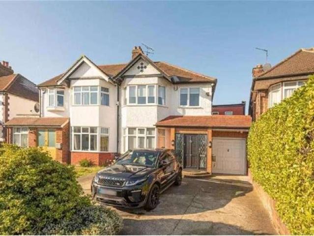 House for sale in Hendon, Greater London