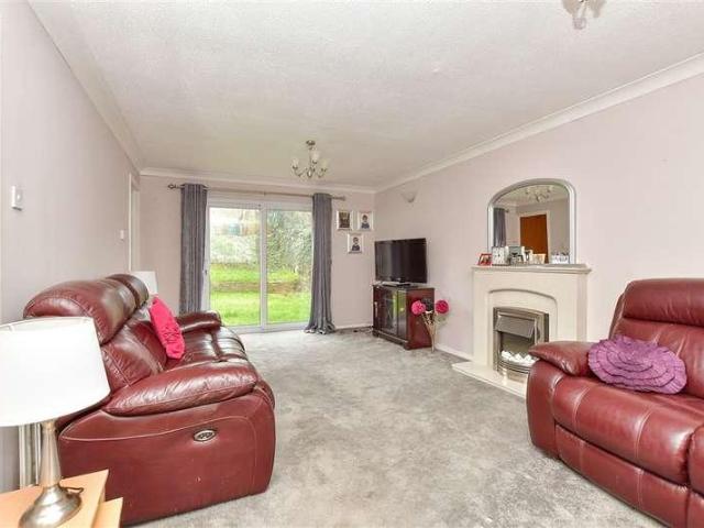 House for sale in Oad Street, Kent